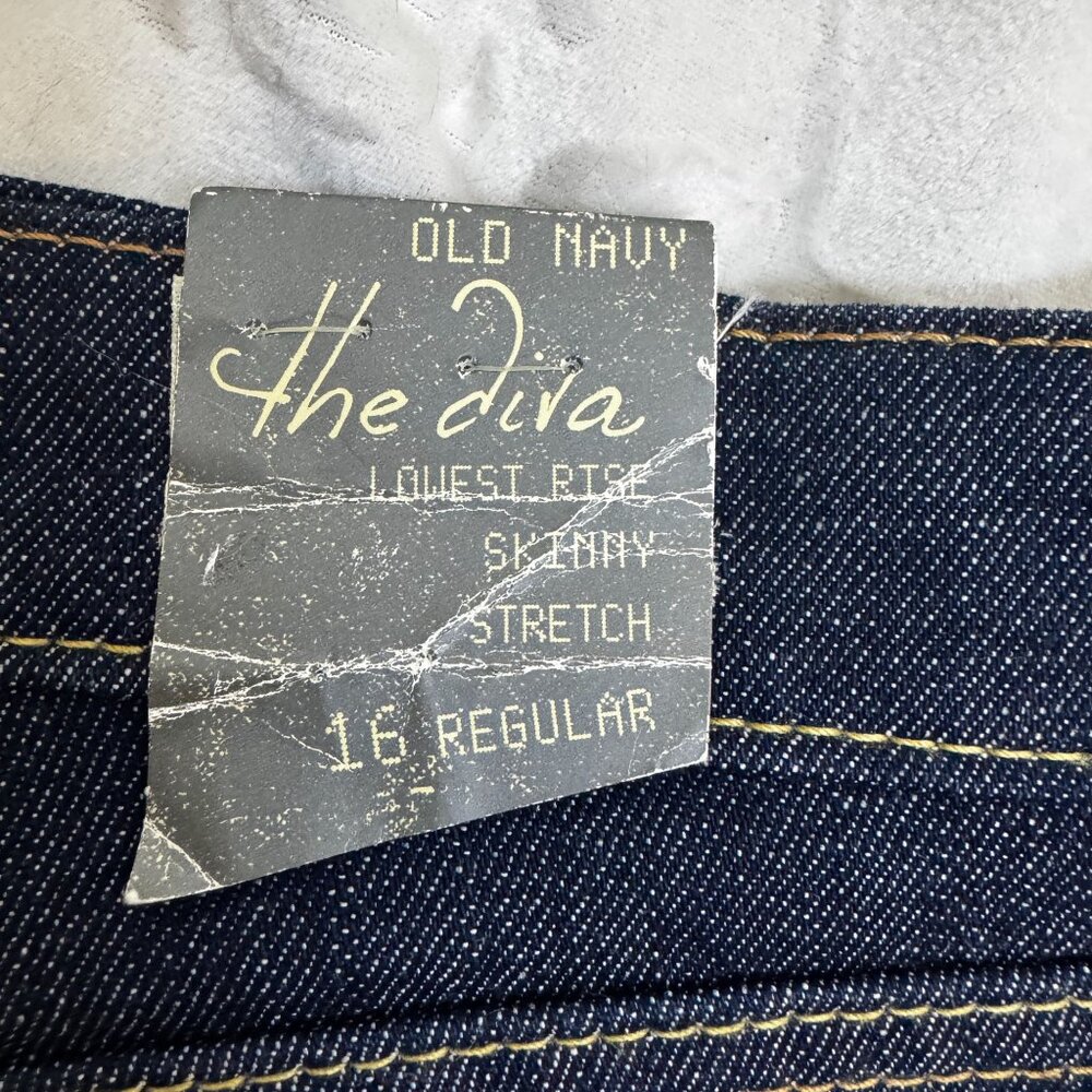 Old Navy Womens The Diva Skinny Stretch Jeans 16 Regular Dark Wash Lowest Rise - Picture 2 of 7